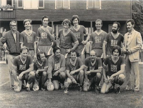 1974-75_feldhandball_cupsieger.jpg