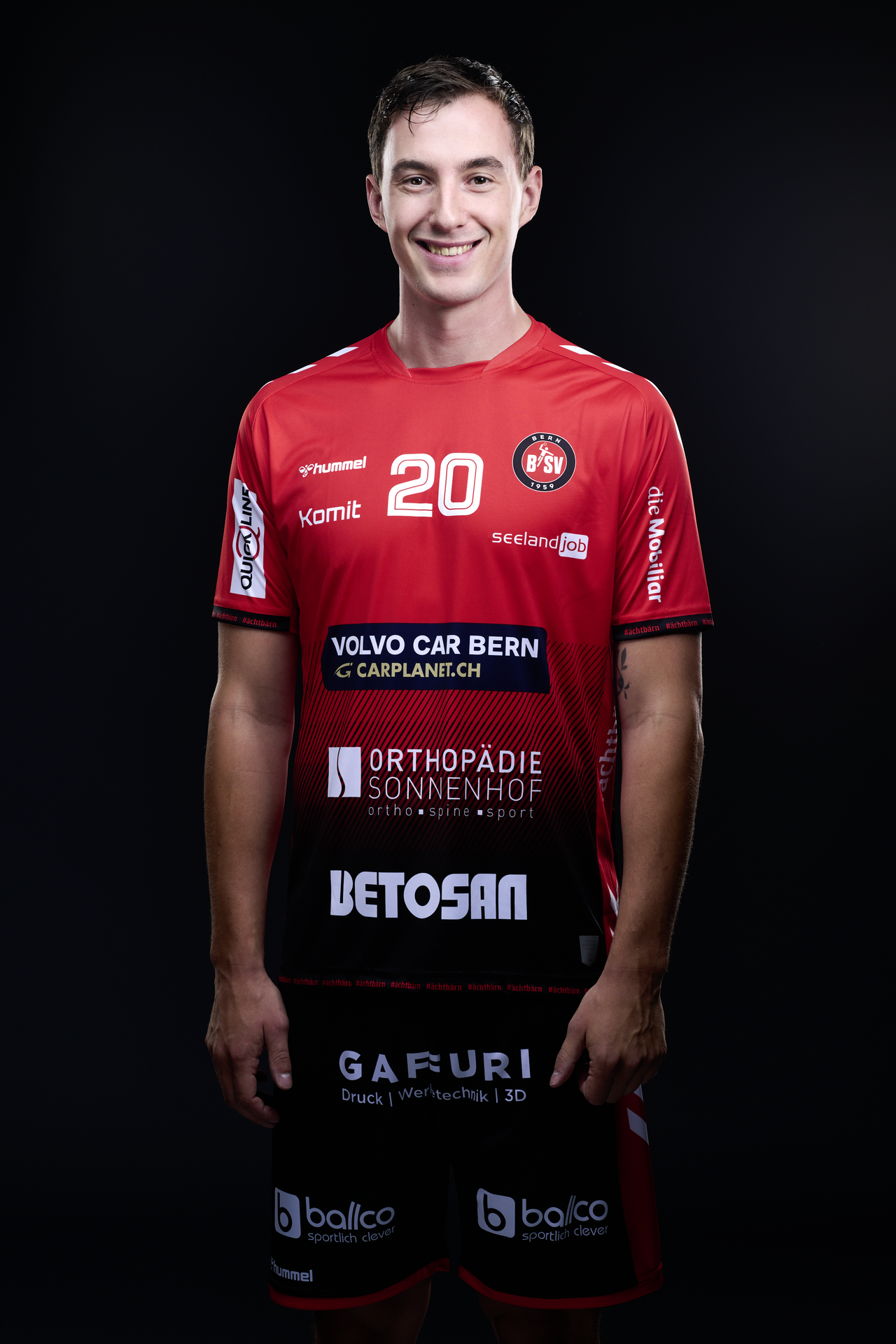 20_hannes_nystroem_lachend.tif