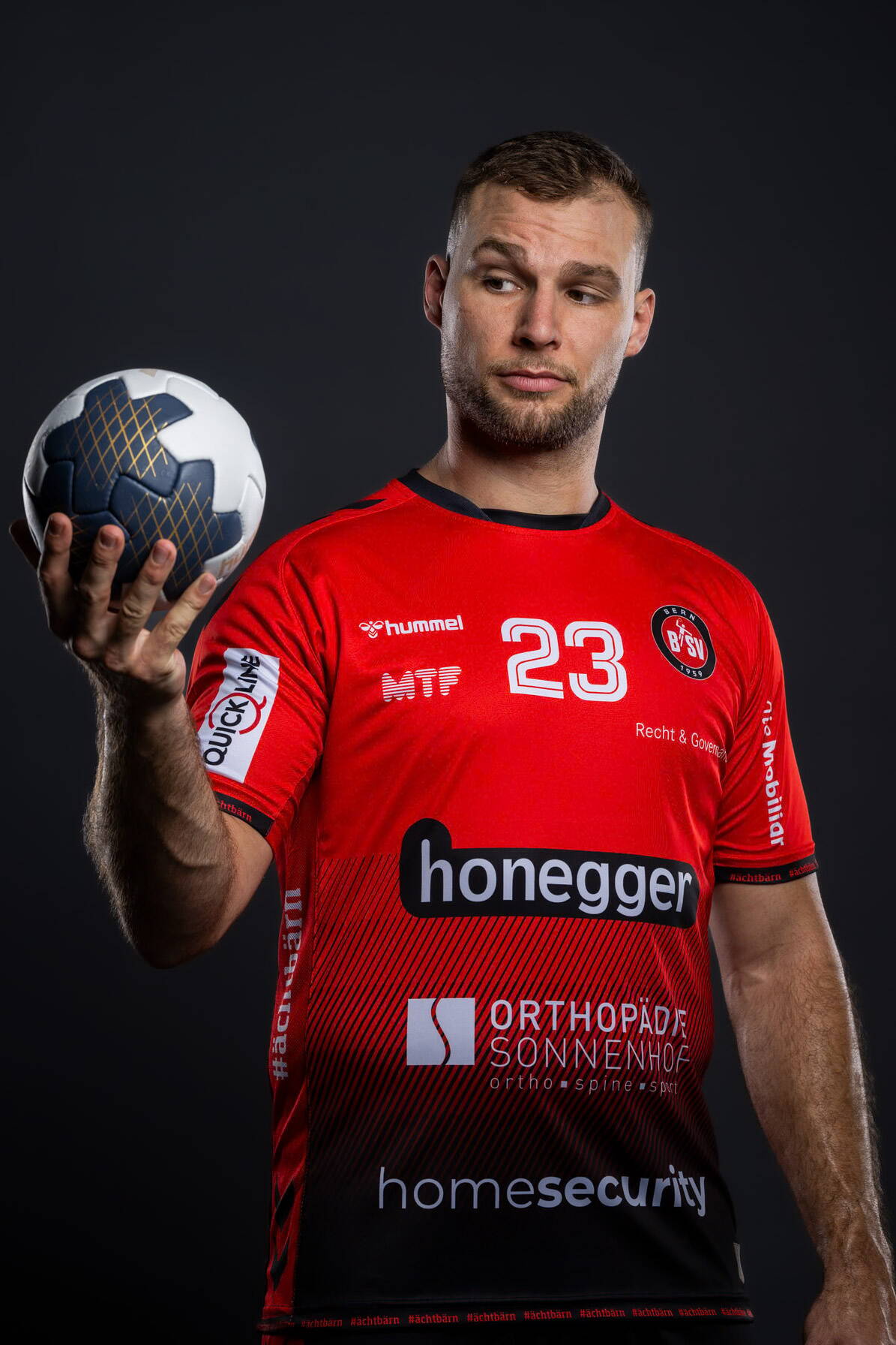 web_033_20250815_bsv-bern_qhl-nlb_team-25-26_davidschweizer.jpg