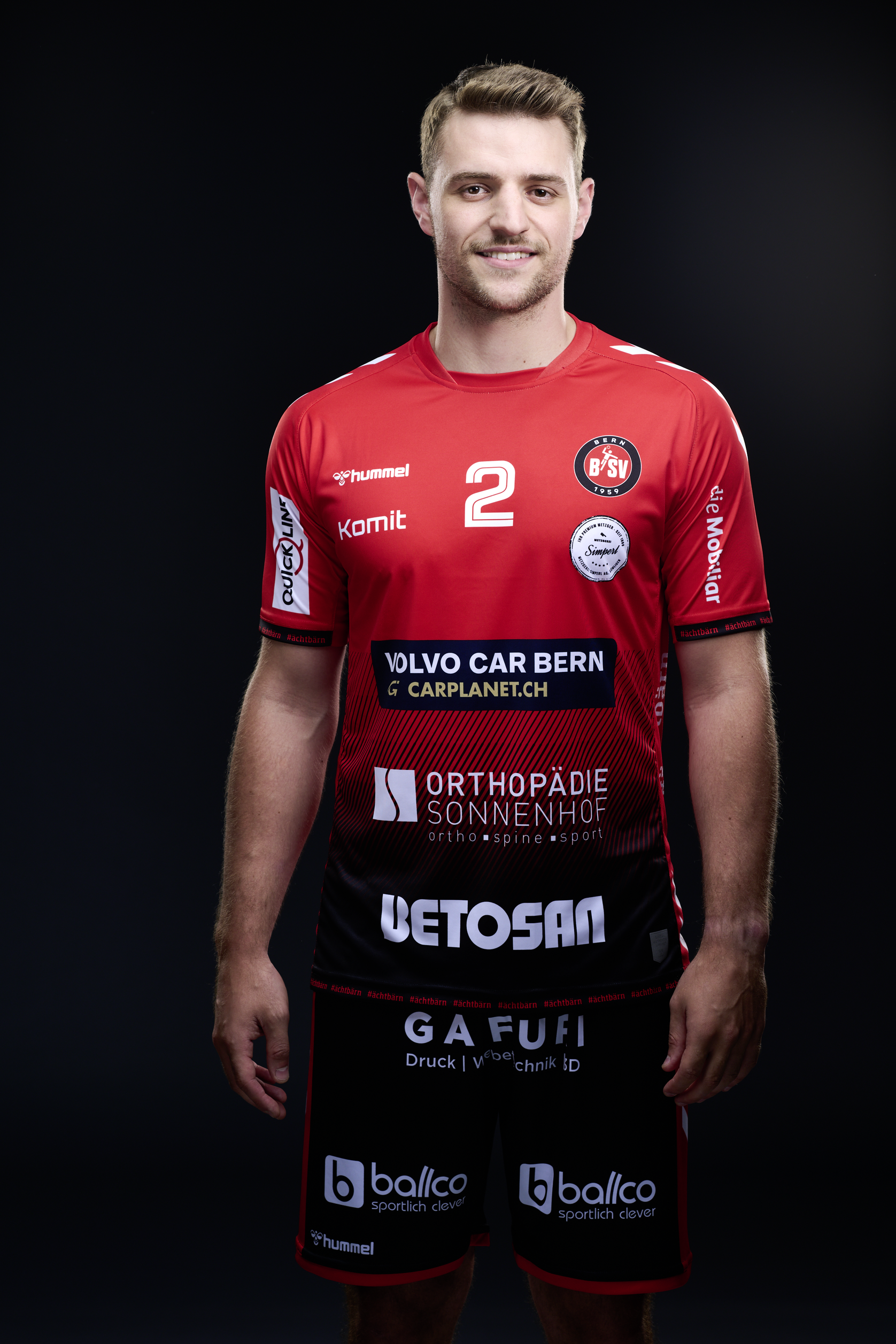2_nico_eggimann_lachend.tif