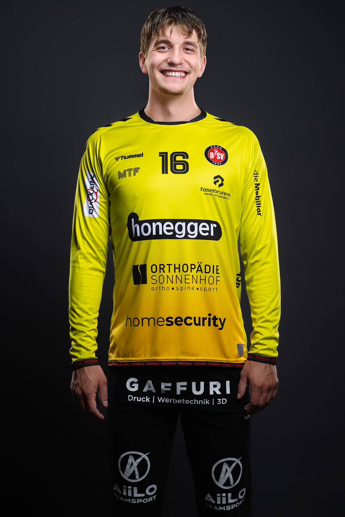 web_007_20250815_bsv-bern_qhl-nlb_team-25-26_davidschweizer.jpg